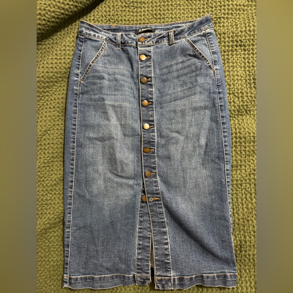 Denim Button-Front midi Skirt